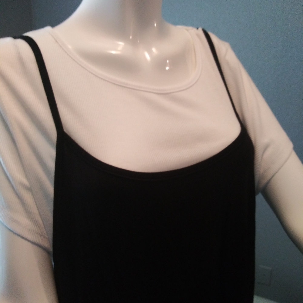 Top - Picture 3 of 4